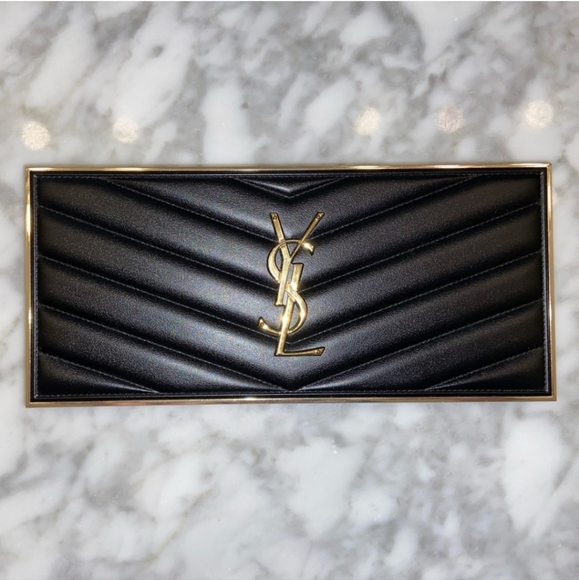 NWOT COUTURE CLUTCH EYESHADOW PALETTE - Picture 3 of 5